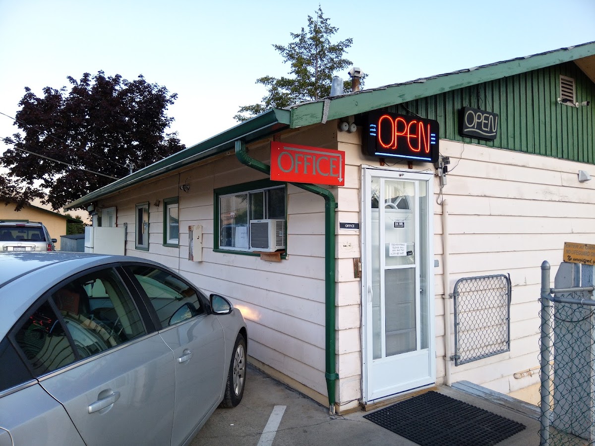 Pleasant View Motel & RV Park